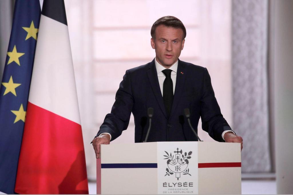 Emmanuel Macron toma posse (Associated Press)
