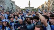 A festa dos adeptos do FC Porto nos Aliados