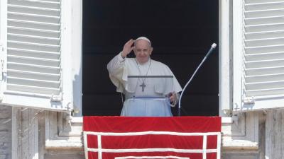 Papa diz que "cortar recursos de saúde é atentado contra Humanidade" - TVI