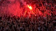 Eintracht Frankfurt festeja com os adeptos a conquista da Liga Europa (AP)