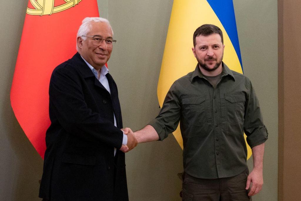 António Costa e Volodymyr Zelensky (Ukrainian Presidential Press Office via AP)