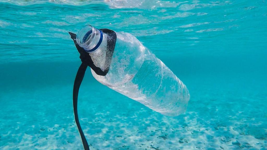 Kia faz parceria para usar plásticos dos oceanos