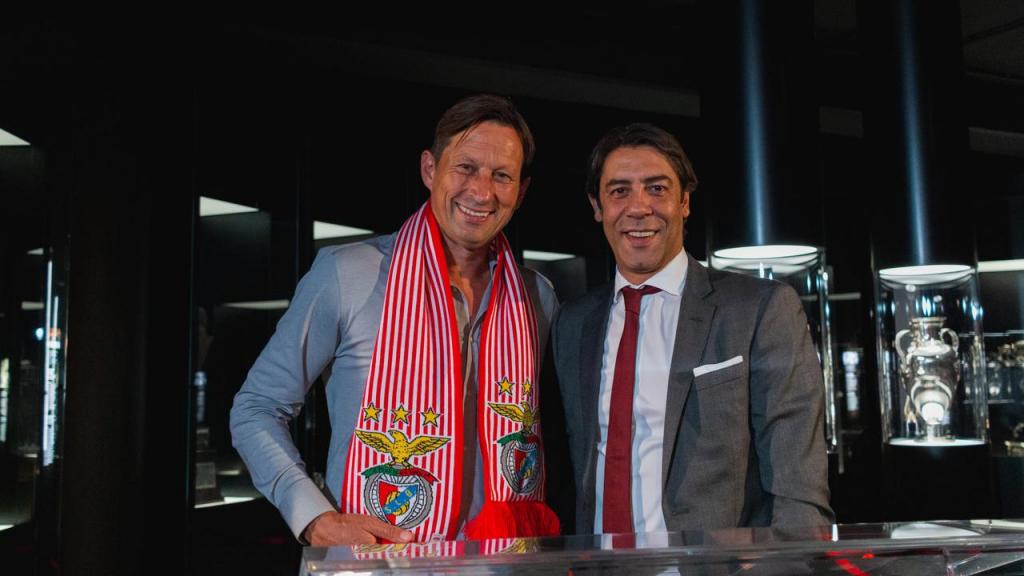 O primeiro dia de Roger Schmidt no Benfica (site/Benfica)