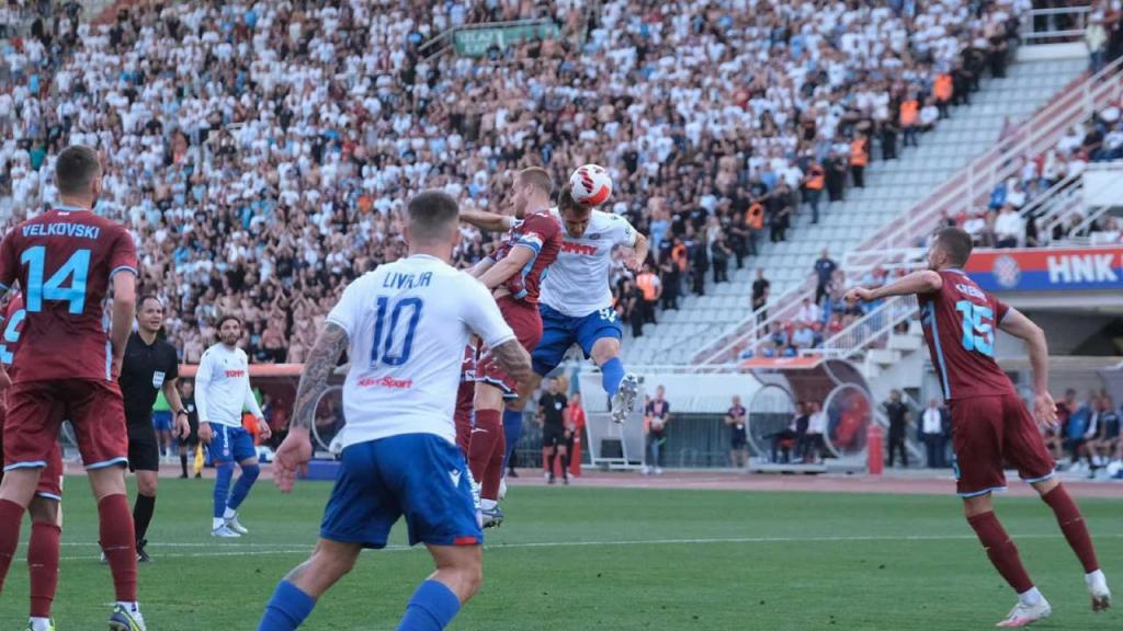 VÍDEO: Ferro marca e ajuda Hajduk a conquistar a Taça da Croácia
