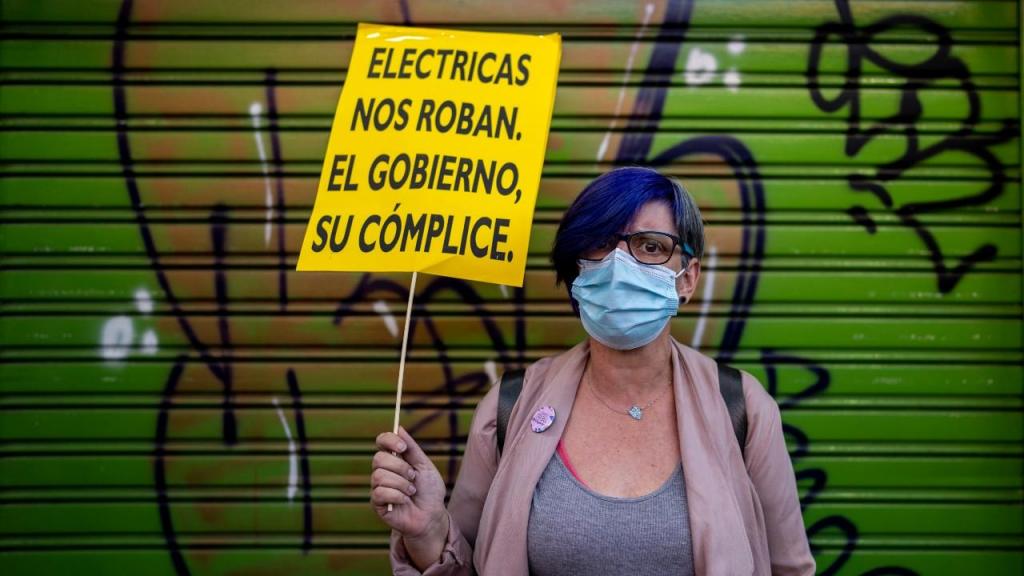 Protesto em Madrid pela subida dos preços dos combustíveis (Foto: AP/Manu Fernandez)