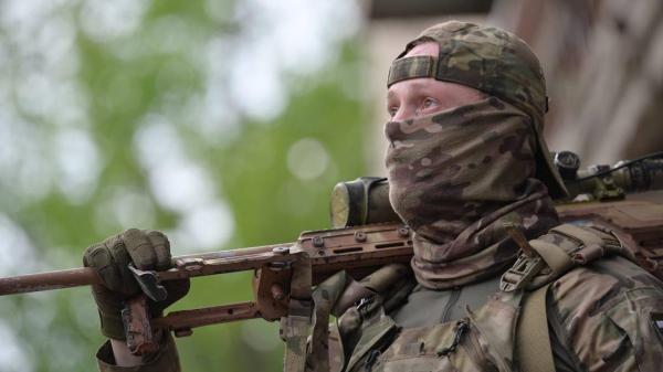 Ucrânia desafia internautas a encontrarem snipers camuflados