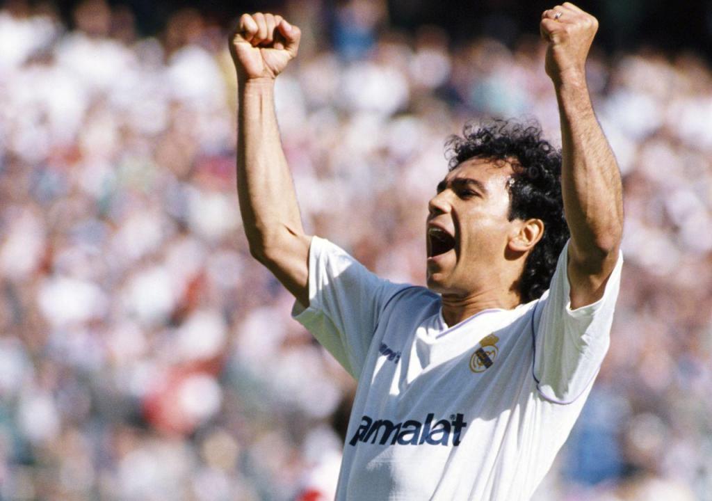 Hugo Sánchez celebrizou-se pelos golos de bicicleta, como um fabuloso que marcou pelo Real Madrid frente ao Logroñes em 1988