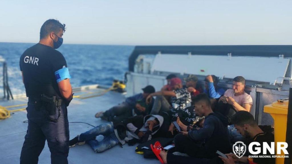 GNR resgata treze migrantes ao largo da Sardenha (GNR)