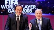 Michel Platini e Joseph Blatter em 2008