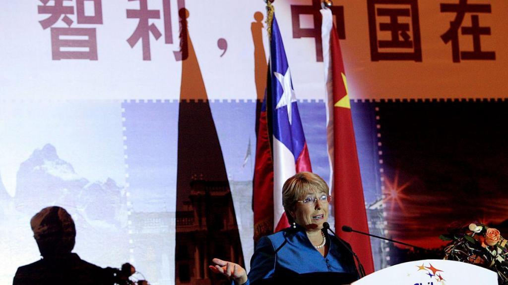Michelle Bachelet durante a visita à China (Eugene Hoshiko, AP)