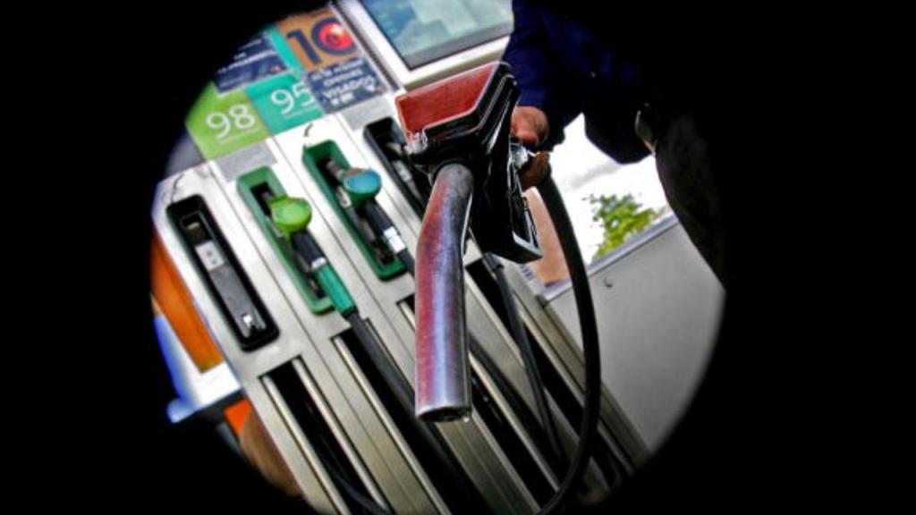 Preços do combustível continuam a subir (Nicolas Asfouri/AFP via Getty Images)
