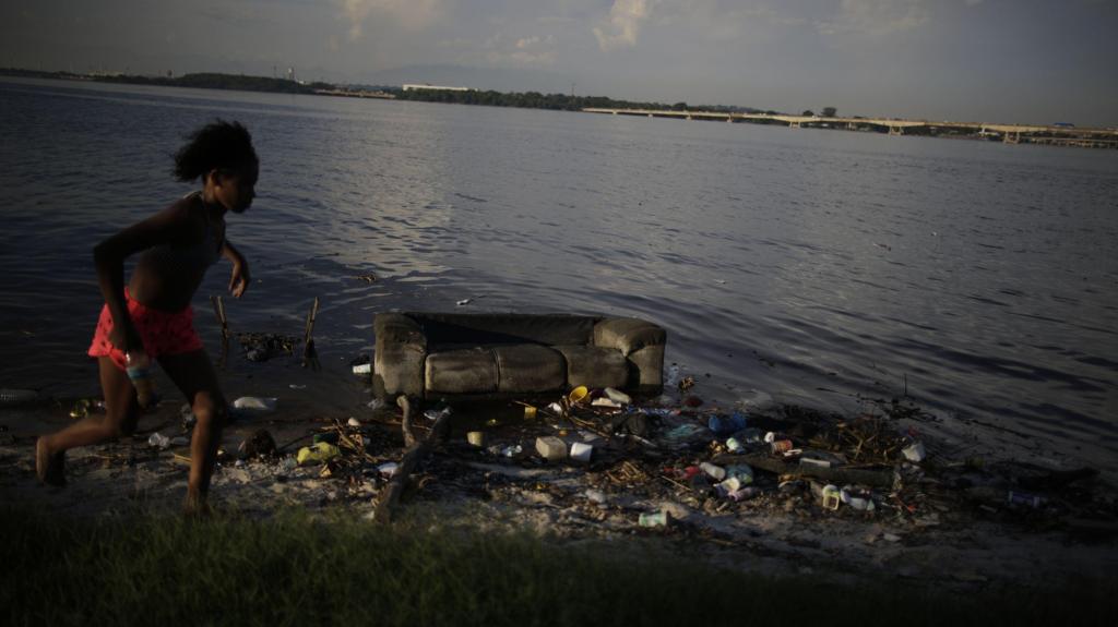 Oceanos, poluição, lixo, plástico. Foto: Fabio Teixeira/Anadolu Agency via Getty Images