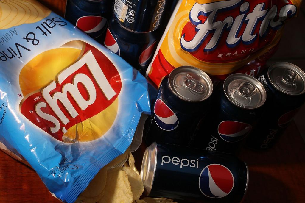 Pepsi, Lays e Fritos, os snacks, batatas fritas e refrigerantes da PepsiCo nos supermercados Foto Joe Raedle Getty Images