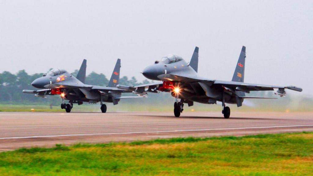 Caças chineses Su-30 (Jin Danhua/AP)