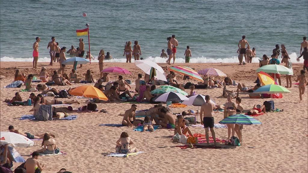 Milhares fugiram de Lisboa rumo às praias