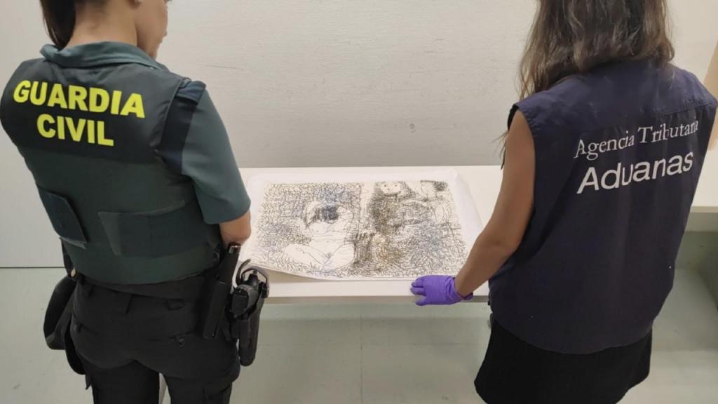 Polícia espanhola apanha desenho de Picasso em mala no aeroporto de Ibiza (Guardia Civil)