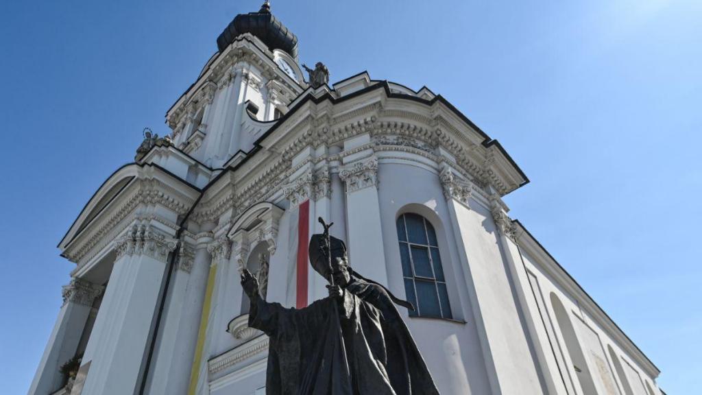 Igreja na Polónia (Photo by Artur Widak/NurPhoto via Getty Images)