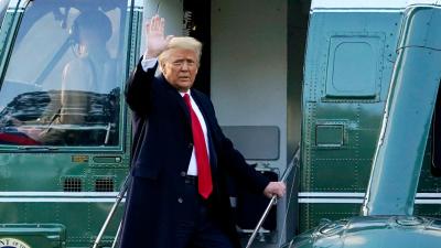 Trump acusado por alegado suborno a atriz pornográfica. Ex-presidente dos EUA diz-se alvo de "perseguição política e interferência eleitoral" - TVI