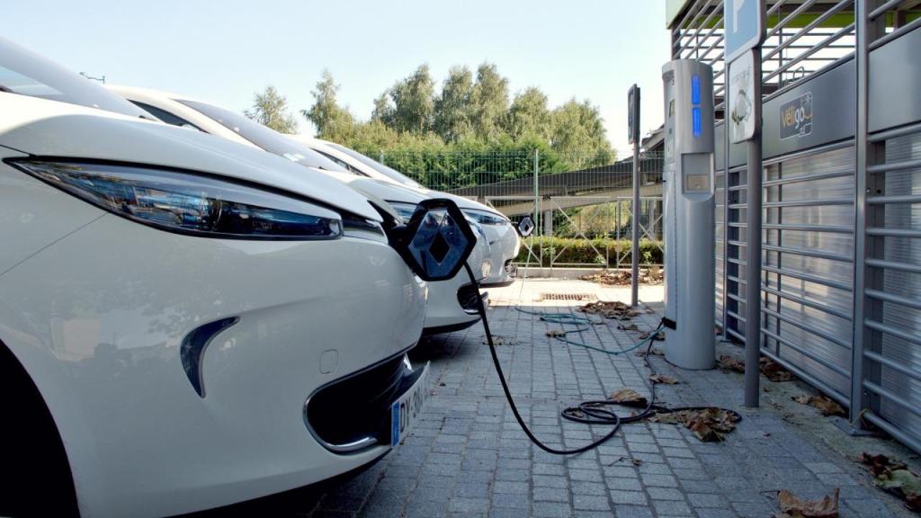 França terá programa de apoio a leasing de veículos elétricos