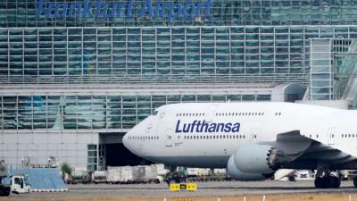 Lufthansa passa de prejuízo a lucro de 414 milhões de euros no 1.º semestre - TVI