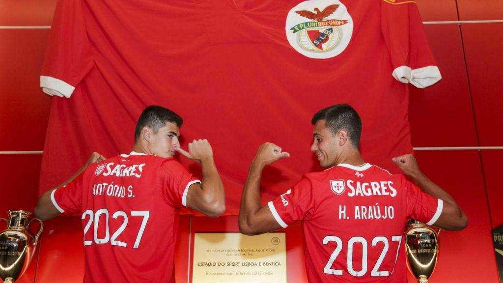 Benfica renova com Henrique Araújo e António Silva (site Benfica)