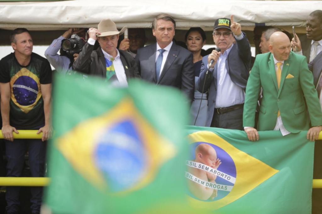 Comemoração ou campanha? As melhores imagens dos 200 anos da independência do Brasil (Lusa/EPA)