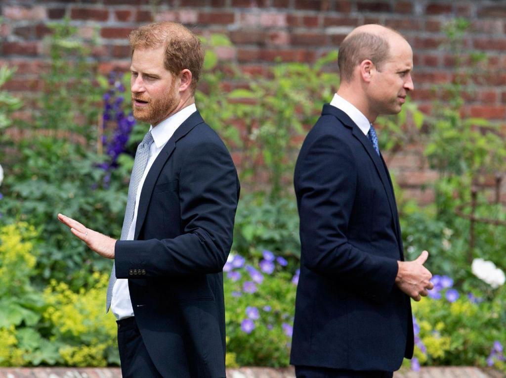 Príncipes Harry e William (Associated Press)