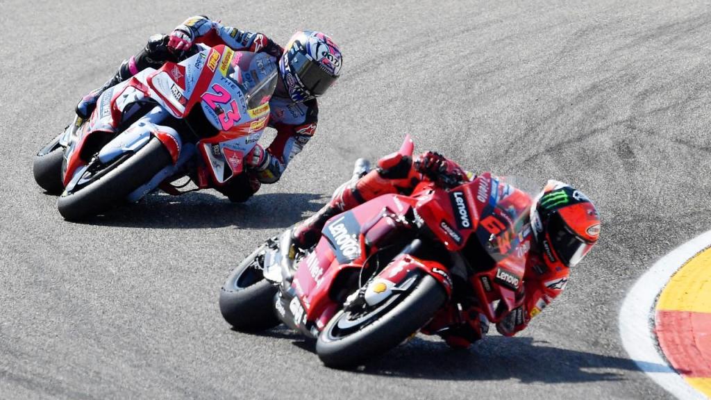 Enea Bastianini e Francesco Bagnaia no GP de Aragão de MotoGP