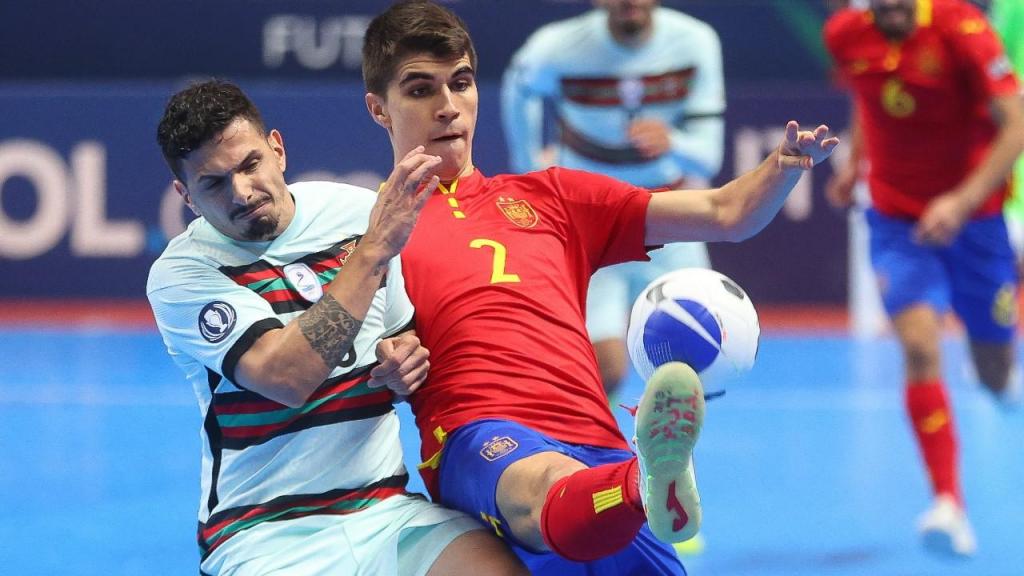 Futsal: Espanha-Portugal (EPA/Juan Ignacio Roncoroni)