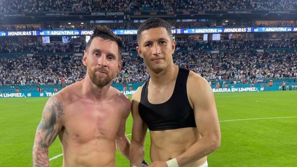Héctor Castellanos e Lionel Messi