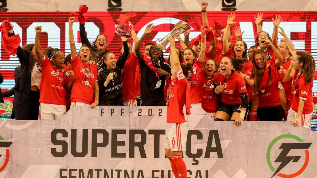 Benfica conquista Supertaça feminina de futsal