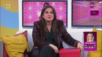 Ana Arrebentinha revela o que está dentro da sua caixa - Big Brother