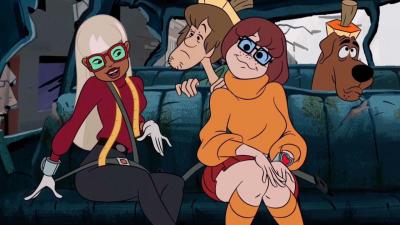 Há muito que os fãs acreditam que Velma faz parte da comunidade LGBTQ+. Agora dizem ter a prova - TVI