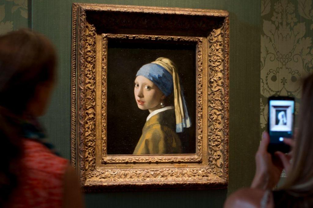 "Rapariga com Brinco de Pérola", de Johannes Vermeer (AP Photo)