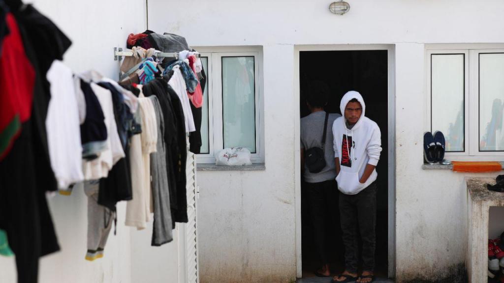 Um grupo de 26 imigrantes timorenses habita no anexo de uma casa perto do centro de Serpa, no distrito de Beja (Lusa/Nuno Veiga)