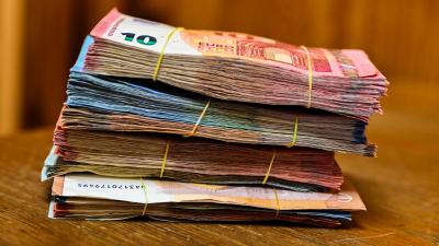 Remuneração média na função pública sobe 4,5% para 1.620 euros em janeiro - TVI