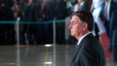 Pirata informático diz que Bolsonaro lhe pediu para invadir urnas e assumir um crime - TVI