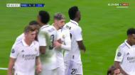 A dupla do momento em Madrid: Valverde assiste e Vinícius faz o 4-0
