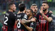 Jogadores do Milan festejam golo ao Salzburgo
