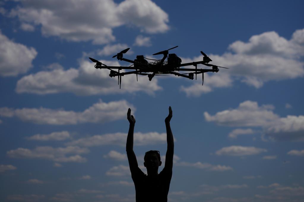 Drones têm papel cada vez mais importante no exército ucraniano (AP Photo)