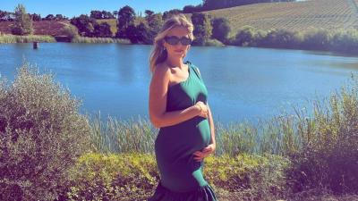 Saiba quantos quilos já engordou a noiva de Marco Costa na gravidez - Big Brother