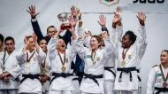 Equipa feminina de judo do Benfica