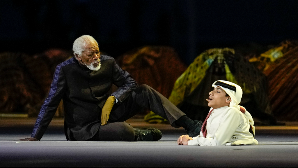 Morgan Freeman e Ghanim Al- Muftah (AP) 