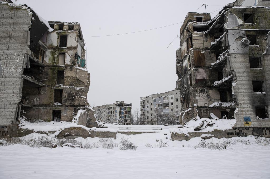 Ruinas de um prédio em Borodianka (Metin Aktas/Anadolu Agency via Getty Images)