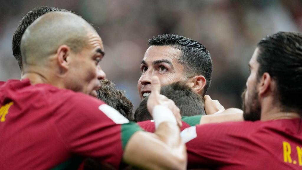 Cristiano Ronaldo festeja o 1-0 no Portugal-Uruguai