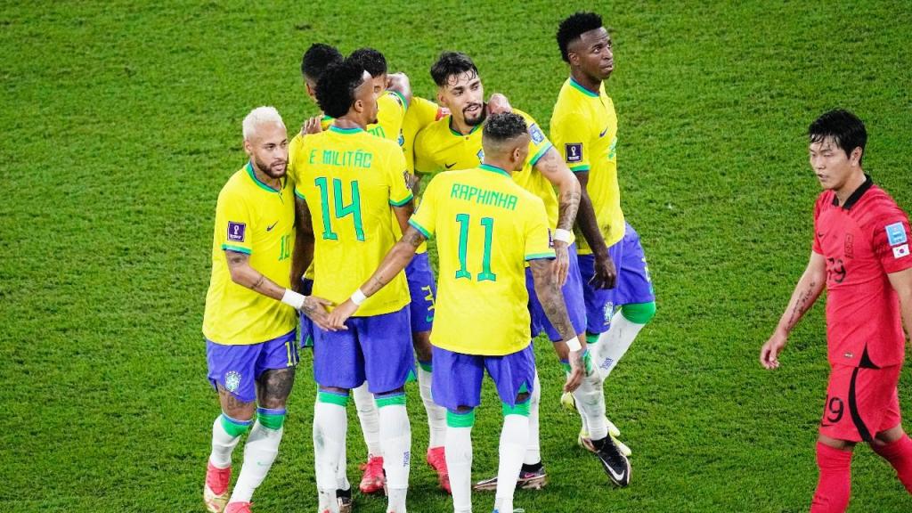 Brasil festeja um dos golos frente à Coreia do Sul
