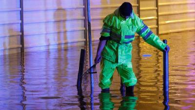 Mau tempo provoca inundações e derrocadas nos Açores - TVI