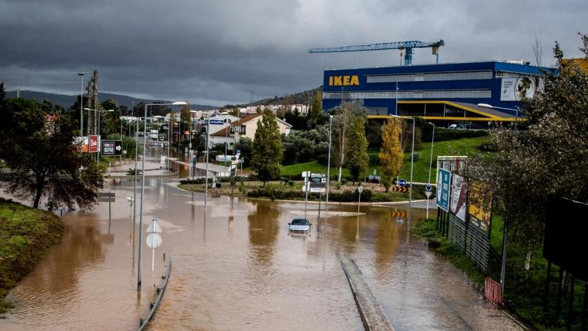 Inundações em Lisboa  - AWAY