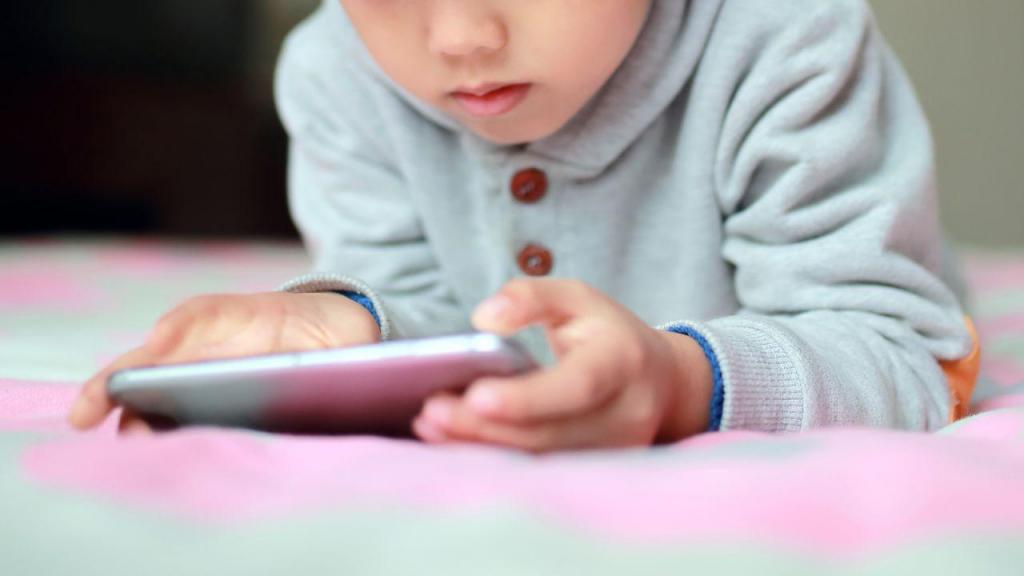 Crianças usam ecrãs cada vez mais cedo