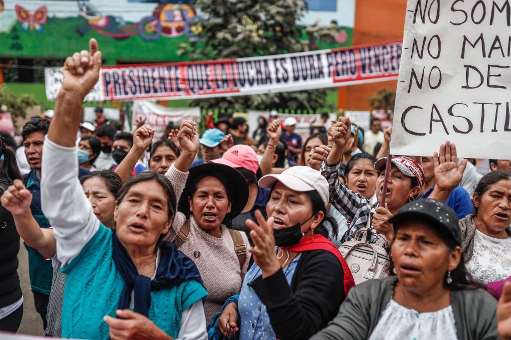 Protestos no Peru (EPA/Bienvenido Velasco)